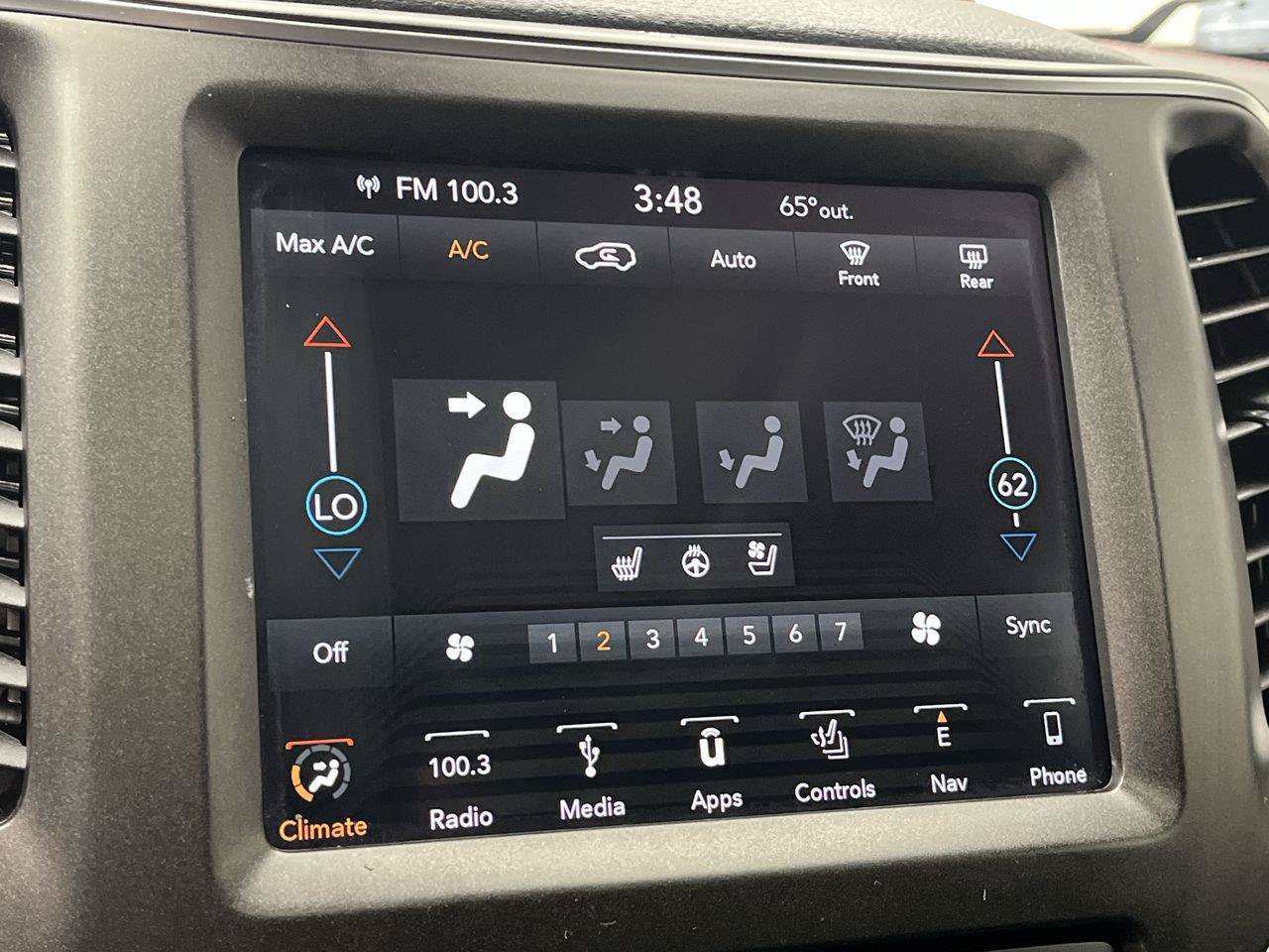 Used 2019 Jeep Cherokee Trailhawk AWD/4WD image 19