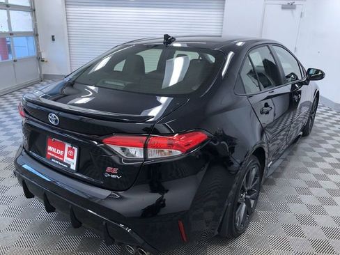 Certified 2025 Toyota Corolla SE image 27