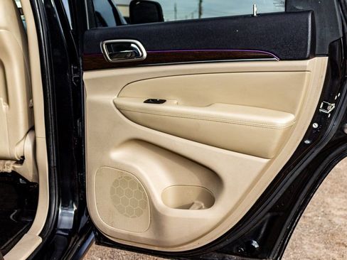 Used 2015 Jeep Grand Cherokee Limited image 21