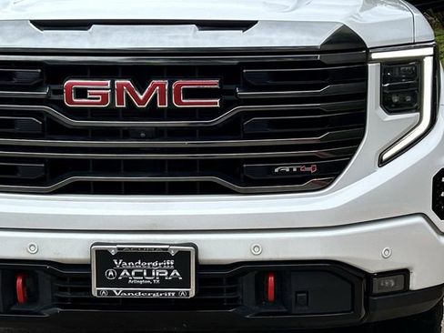 Used 2023 GMC Sierra 1500 AT4 w/ AT4 Premium Package AWD/4WD image 10