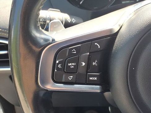 Used 2020 Jaguar F-PACE S AWD/4WD image 18