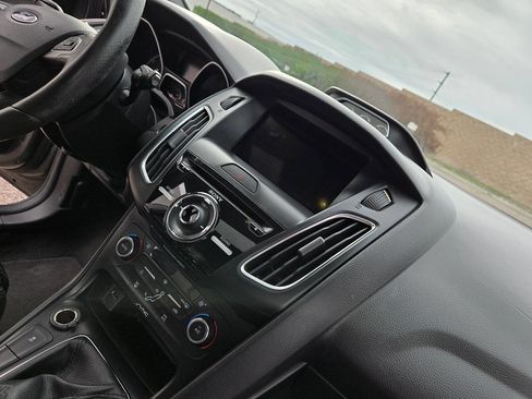 Used 2016 Ford Focus ST w/ Equipment Group 401A image 38