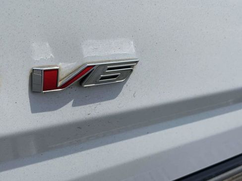 Used 2019 Chevrolet Colorado W/T AWD/4WD image 17
