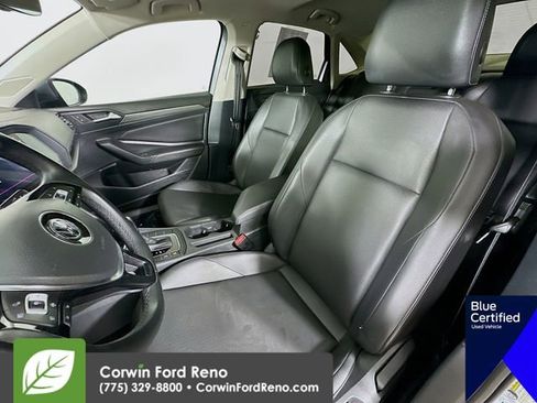 Used 2019 Volkswagen Jetta SEL w/ Cold Weather Package FWD image 25