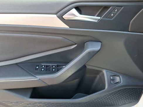 Certified 2024 Volkswagen Jetta Sport image 17