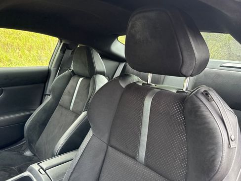 Used 2024 Toyota GR86 Premium RWD image 13