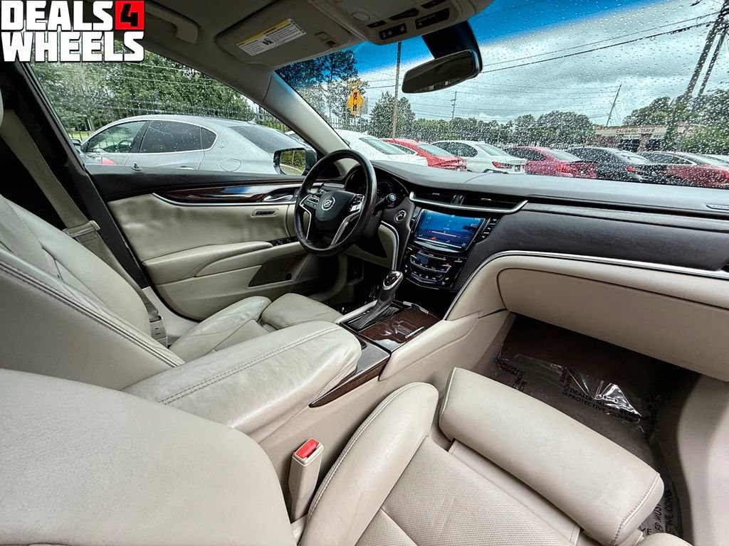 Used 2014 Cadillac XTS Luxury FWD image 29