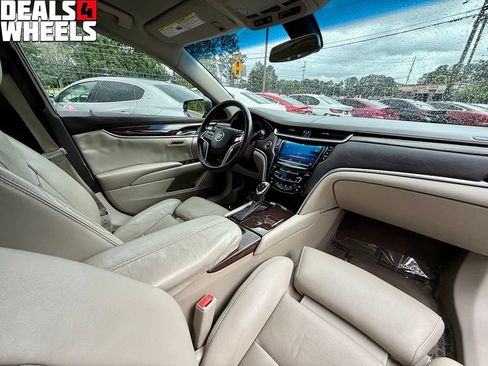 Used 2014 Cadillac XTS Luxury FWD image 29