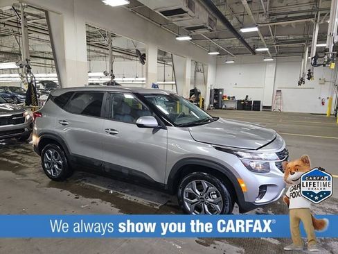 Used 2026 Kia Seltos LX AWD/4WD image 2