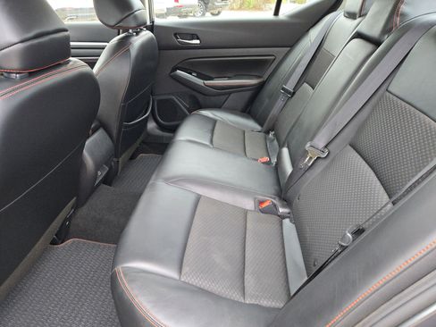 Used 2023 Nissan Altima 2.5 SR image 13