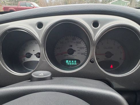 Used 2004 Chrysler PT Cruiser GT image 13