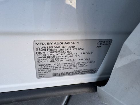 Used 2022 Audi Q4 e-tron Premium Plus w/ Premium Plus image 48