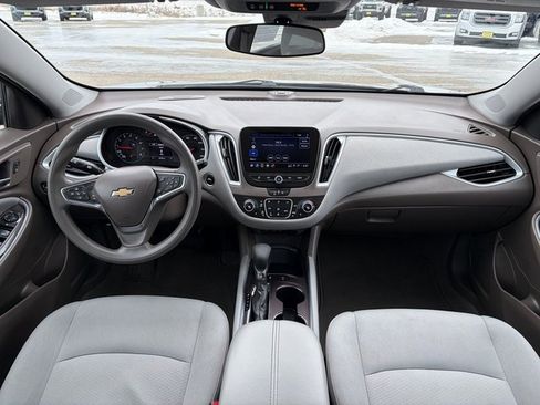 Used 2024 Chevrolet Malibu LT image 20