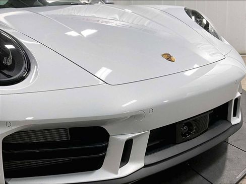 New 2026 Porsche 911 Carrera 4S image 31