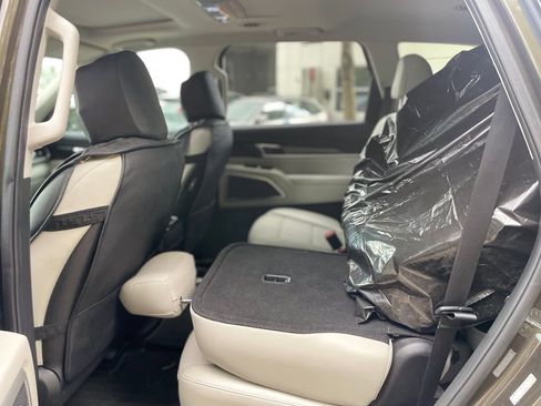Used 2021 Kia Telluride S FWD image 17