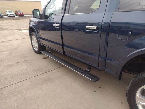 Used 2019 Ford F150 Platinum w/ Equipment Group 701A Luxury image 11