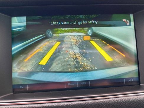 Used 2016 Jaguar XF Prestige image 58