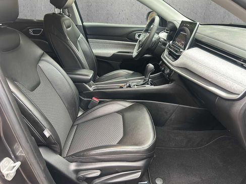 Used 2022 Jeep Compass Latitude image 21