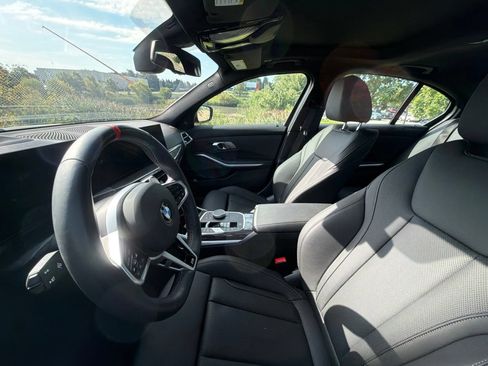 Used 2025 BMW M340i xDrive w/ Premium Package AWD/4WD image 9