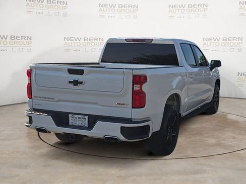 Used 2022 Chevrolet Silverado 1500 RST w/ Z71 Off-Road Package AWD/4WD image 5