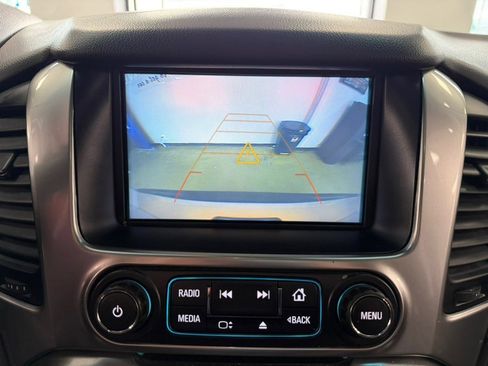 Used 2020 Chevrolet Suburban LT image 56