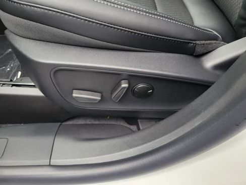 New 2026 Ford Escape SE w/ Class II Trailer Tow Package image 23