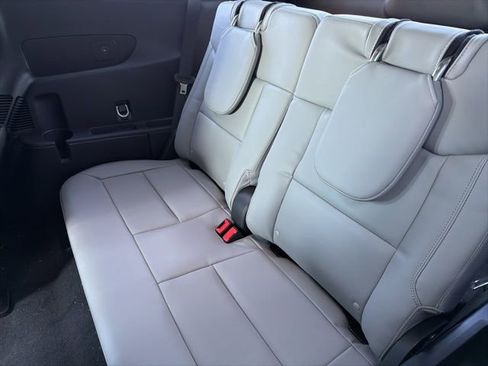 New 2026 Ford Explorer Active w/ Active Comfort Package image 9