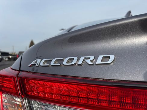 Used 2021 Honda Accord EX-L image 32