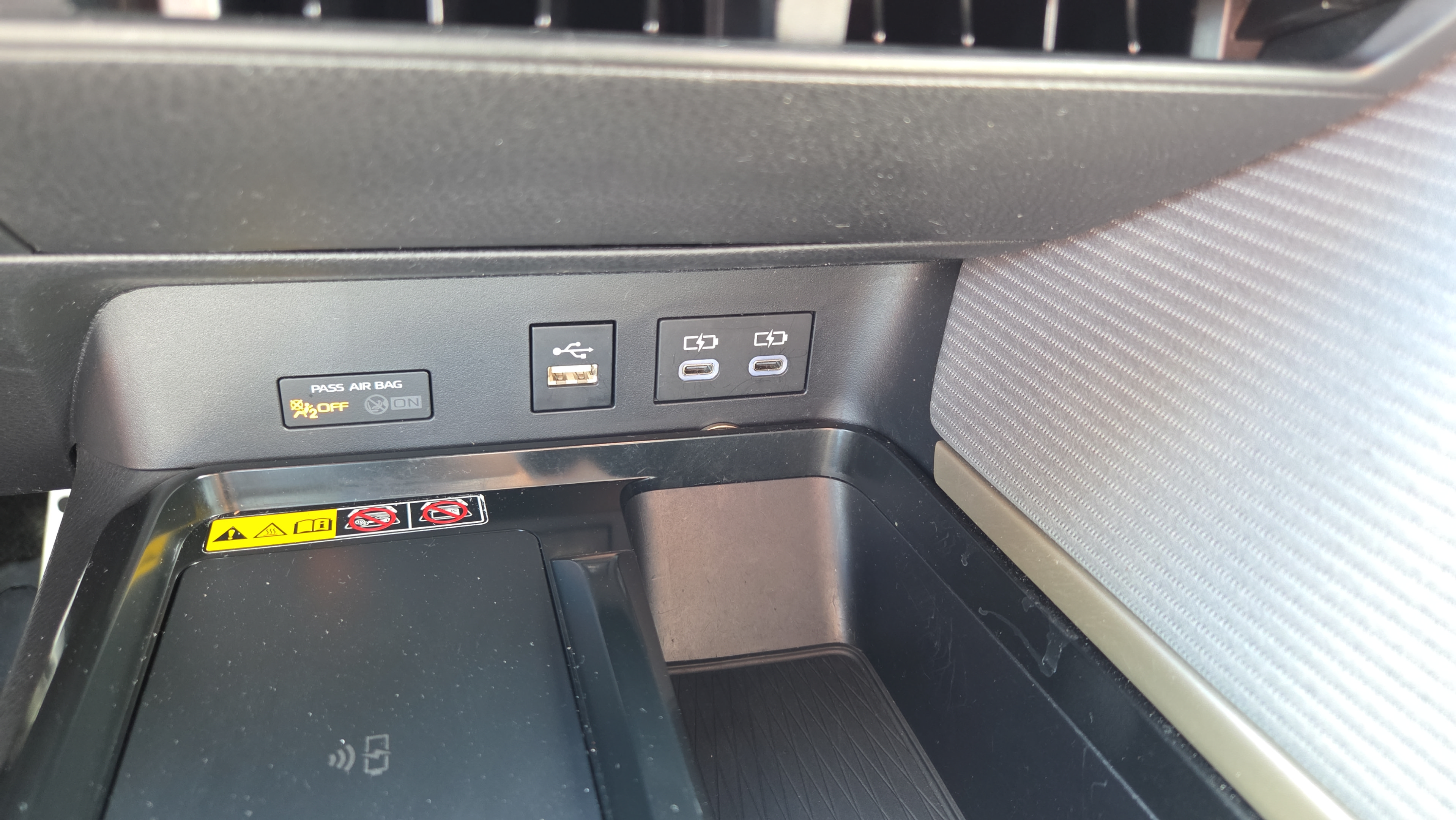 Certified 2025 Toyota Camry SE FWD image 22