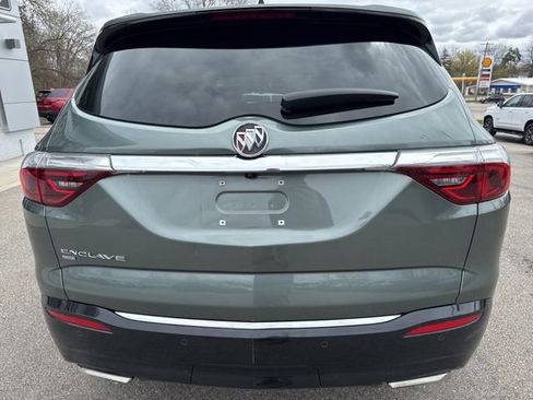 Certified 2023 Buick Enclave Essence AWD/4WD image 4