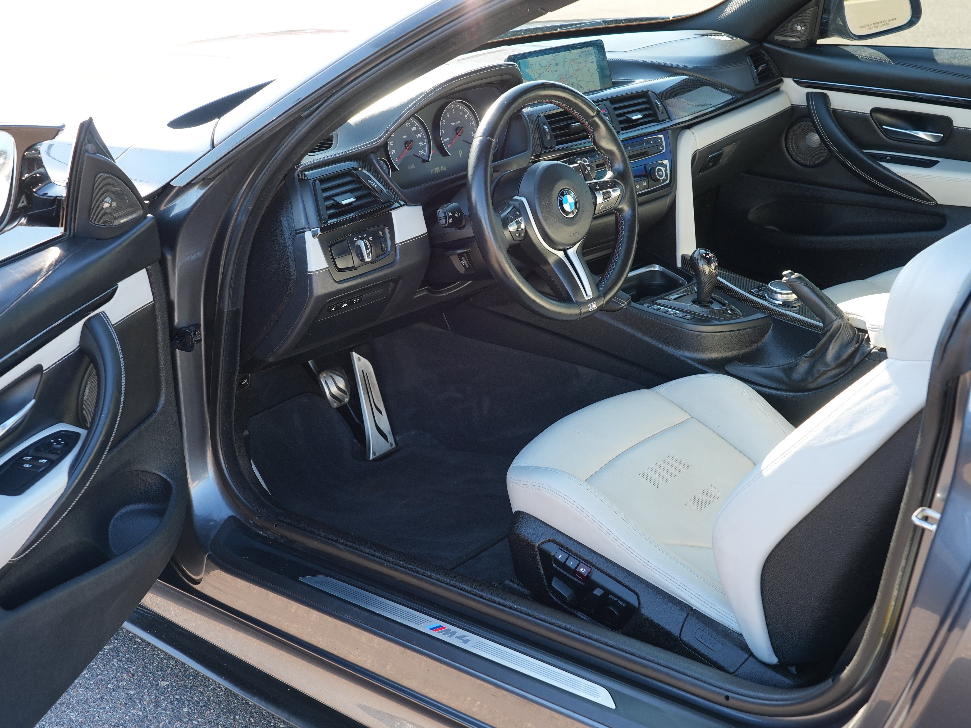 Used 2015 BMW M4 Coupe RWD image 17