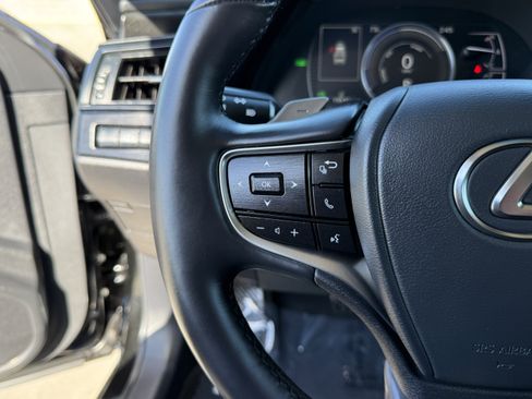 Certified 2025 Lexus ES 300h w/ Premium Package FWD image 22