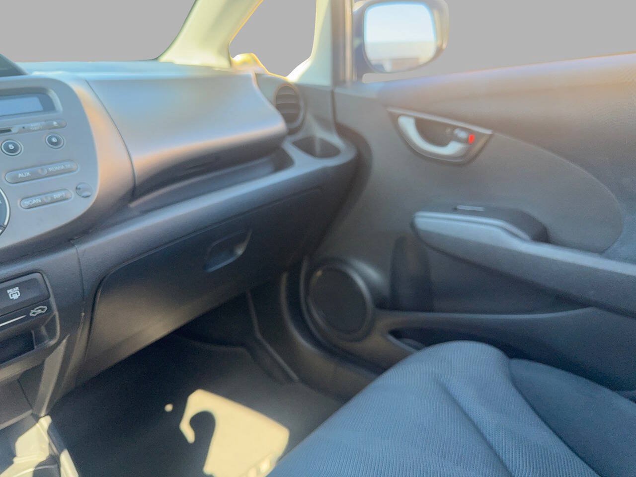 Used 2009 Honda Fit Sport image 31