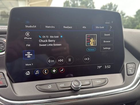 Used 2025 Chevrolet Blazer LT FWD image 19