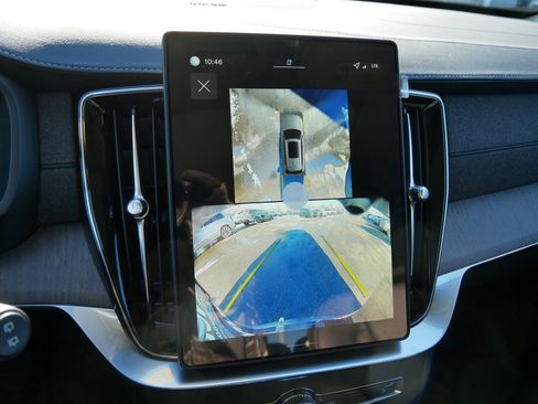 New 2026 Volvo XC90 B6 Ultra w/ Protection Package image 10