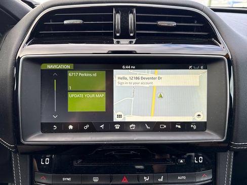 Used 2019 Jaguar F-PACE S AWD/4WD image 24