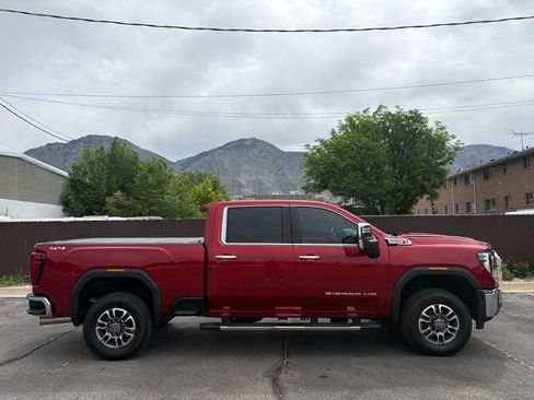 Used 2024 GMC Sierra 2500 SLT w/ SLT Premium Package AWD/4WD image 2