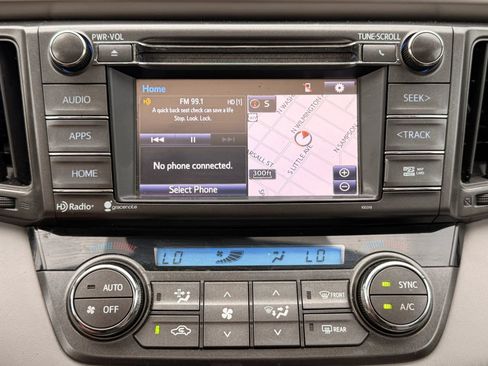 Used 2015 Toyota RAV4 XLE AWD/4WD image 32