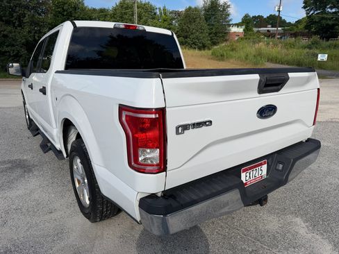 Used 2015 Ford F150 XLT RWD image 3