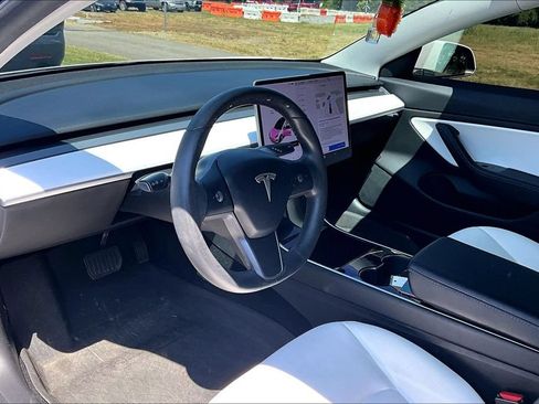 Used 2020 Tesla Model 3 Long Range AWD/4WD image 5