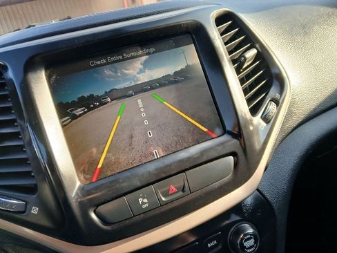 Used 2015 Jeep Cherokee Limited FWD image 14