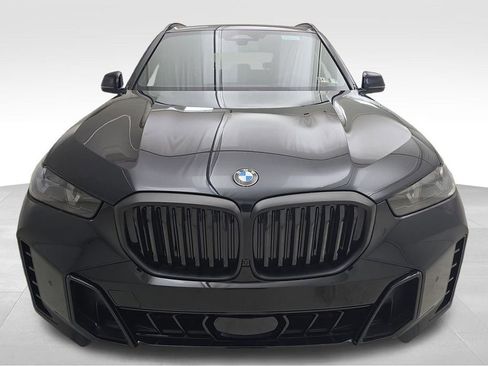 New 2026 BMW X5 xDrive40i w/ M Sport Package AWD/4WD image 3