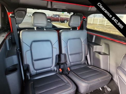 Used 2024 Ford Bronco Badlands image 24