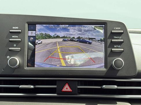 New 2026 Hyundai Elantra SE FWD image 17