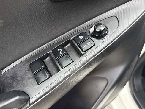 Used 2018 Toyota Yaris iA image 21