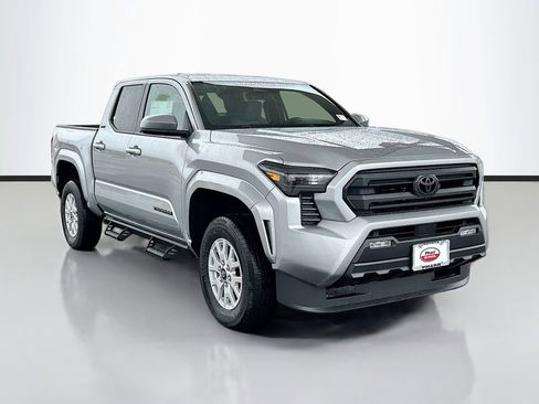New 2025 Toyota Tacoma SR5 image 3