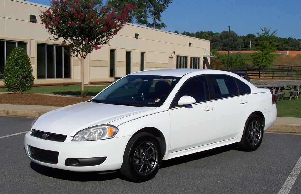 Used 2016 Chevrolet Impala Police FWD image 3