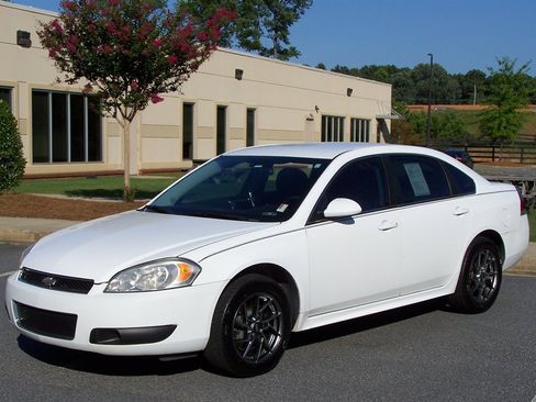Used 2016 Chevrolet Impala Police FWD image 3