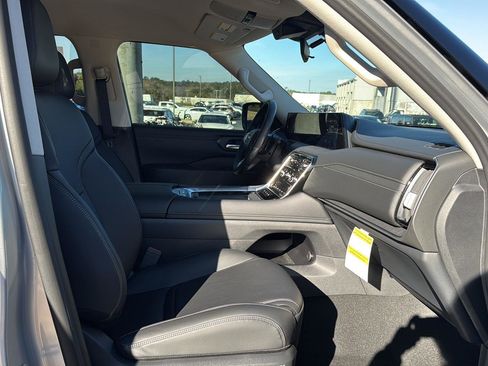 New 2026 Nissan Armada SV image 10