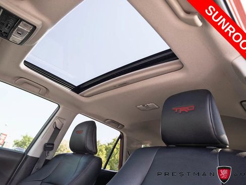 Used 2023 Toyota 4Runner TRD Off-Road Premium w/ Moonroof Package AWD/4WD image 5